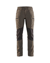 Dark olive green /black