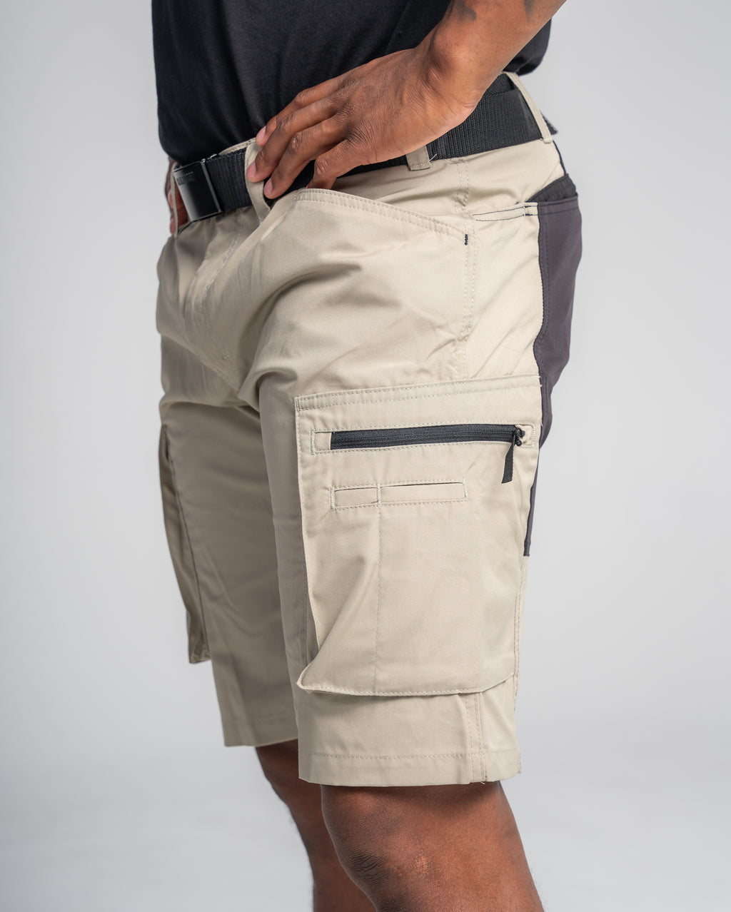 Service Shorts With Stretch - Dark olive green /black